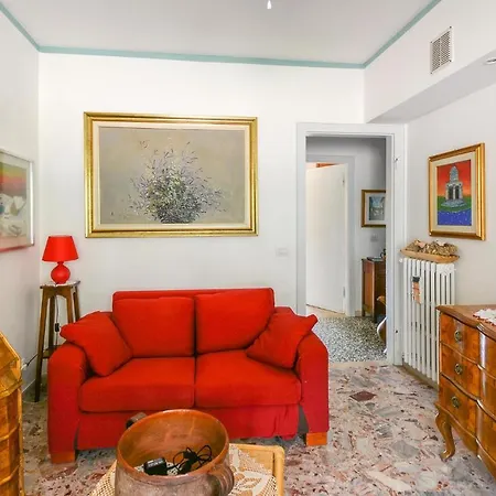 Apartament Stunning In With Wifi And 2 Bedrooms *