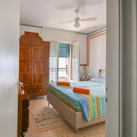 Apartament Stunning In With Wifi And 2 Bedrooms *