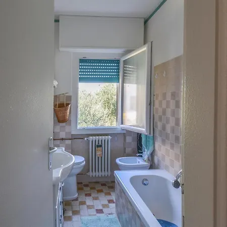 Apartament Stunning In With Wifi And 2 Bedrooms